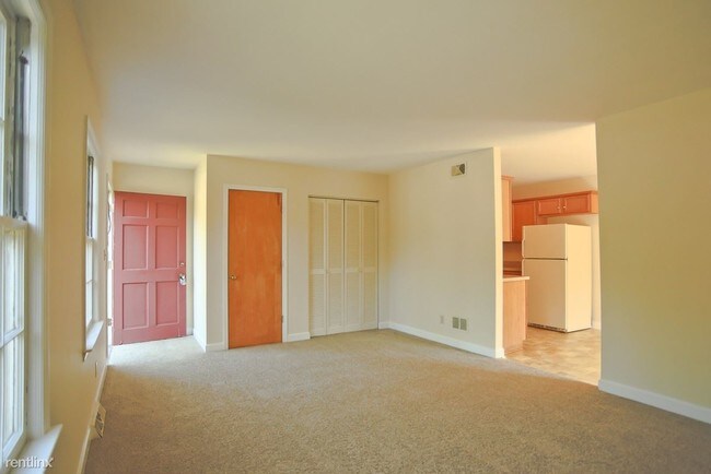Building Photo - 100 Stewart Cir
