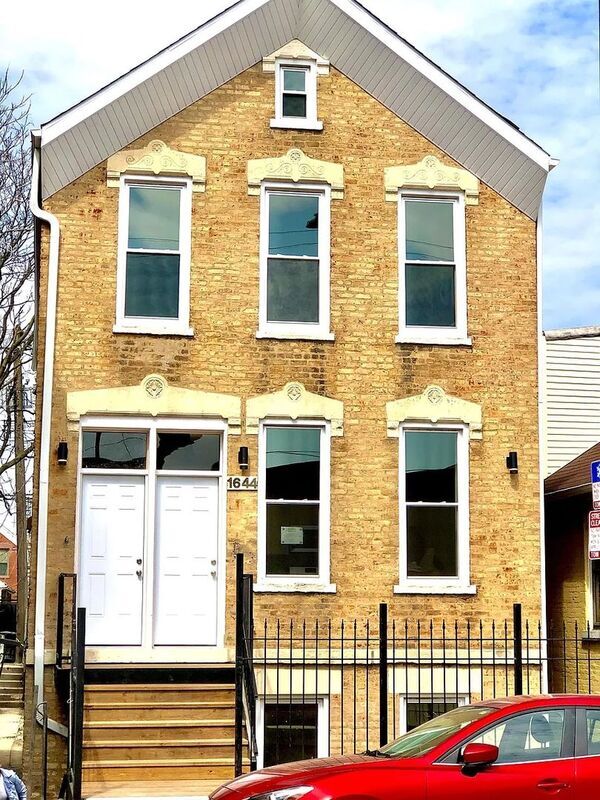 Foto del edificio - 1644 W Cermak Rd