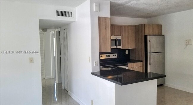 Foto del edificio - 11460 NW 42nd St