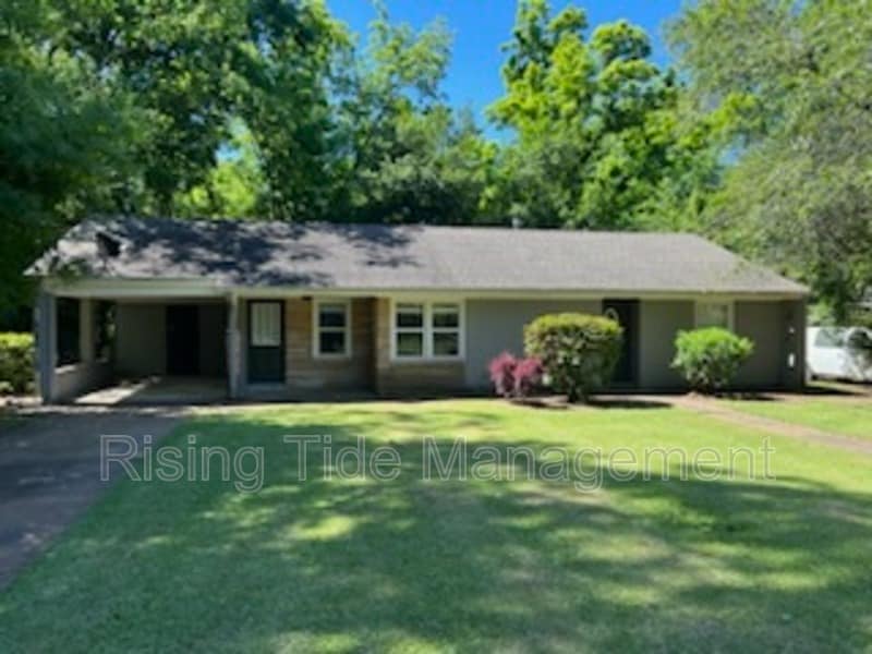 Primary Photo - 3580 Honeysuckle Rd