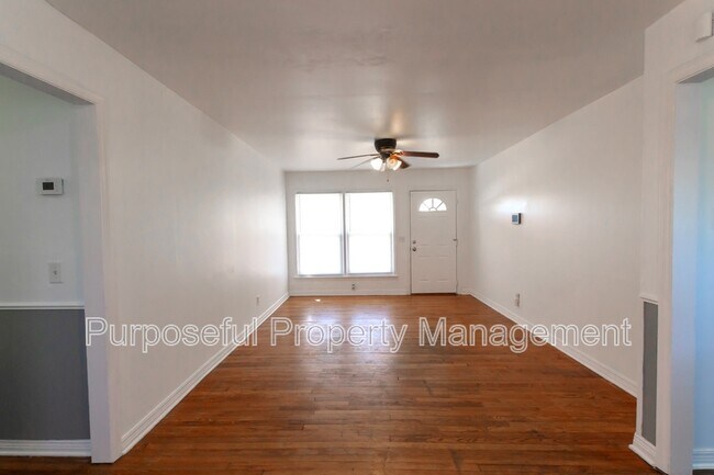 Foto del edificio - 2141 SW 61st St