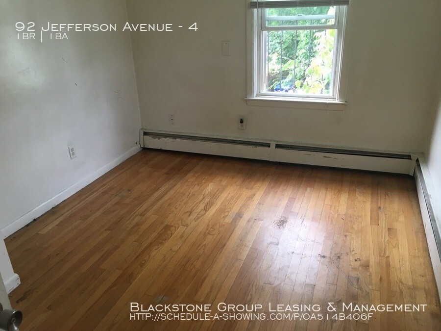 Foto del edificio - 92 Jefferson Avenue