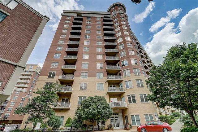 Building Photo - 360 W Washington Ave
