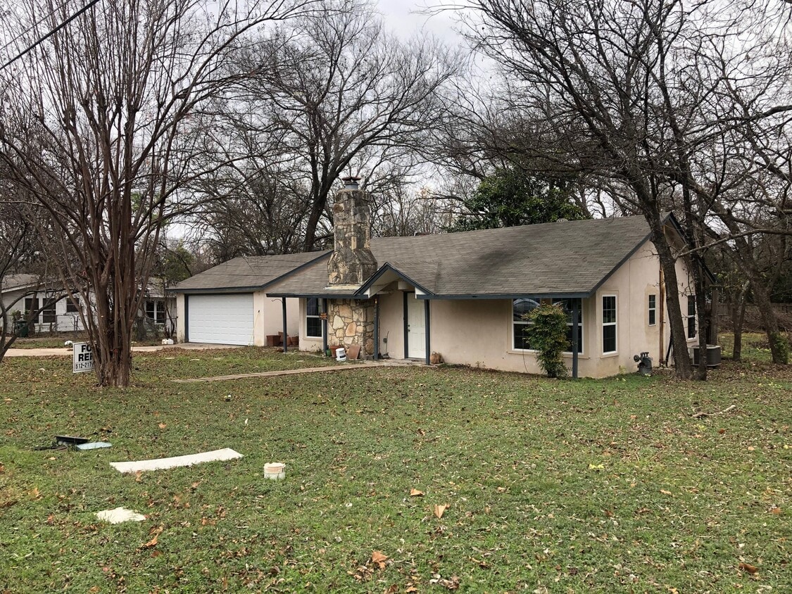 Foto principal - 302 Pecan Dr