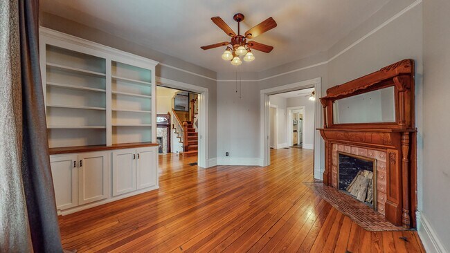 Foto del edificio - 1355 S Brook St