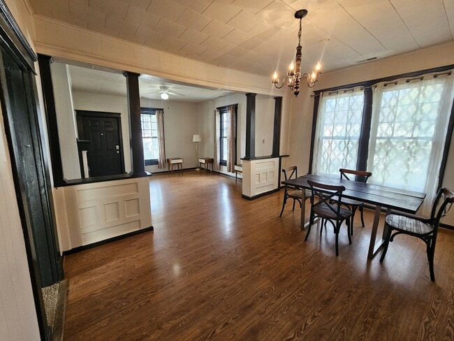 Photo - 1909 Bennett Ave House