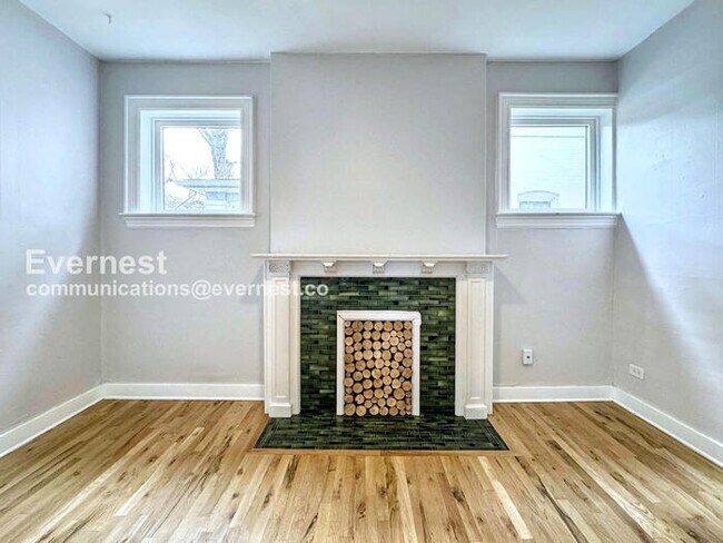 Foto del edificio - 1147 N Marion St