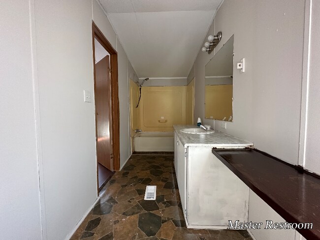 Building Photo - 8783 Co Rd 3602