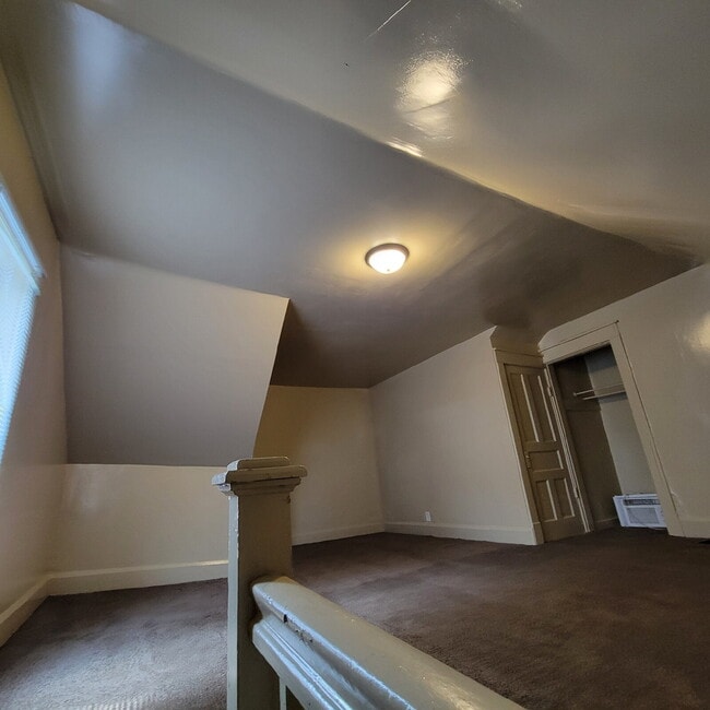 Photo - Spacious 3 bedroom Apartment