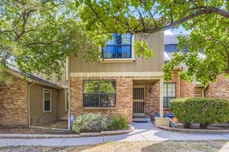 Building Photo - 7814 E Phillips Cir