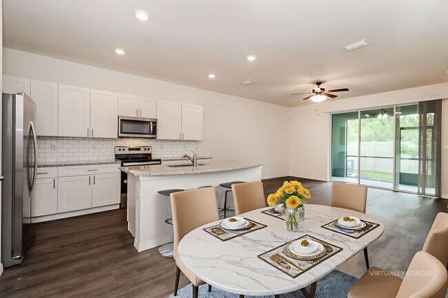 Foto del edificio - 11823 Stoneport Pl