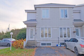 Building Photo - 6-700 Rue Valois