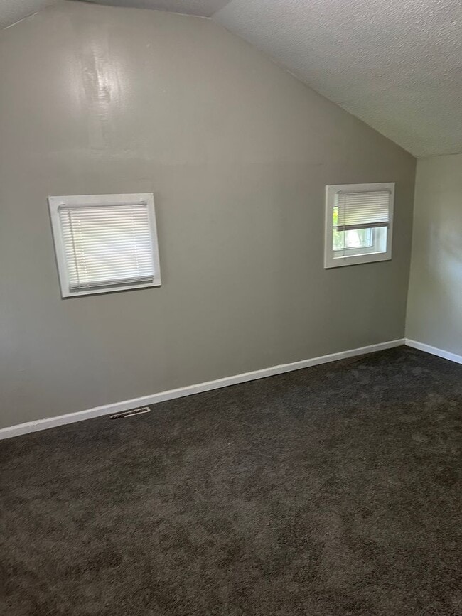 Foto del edificio - Fenced Yard