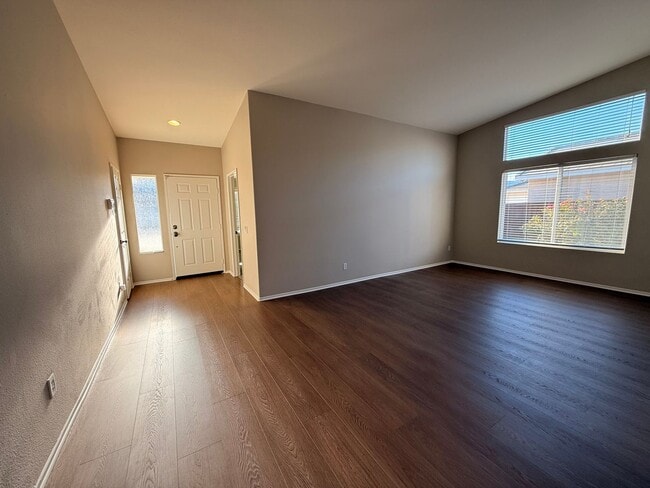 Foto del edificio - 4 Bed Single Story Home for rent in Wildomar