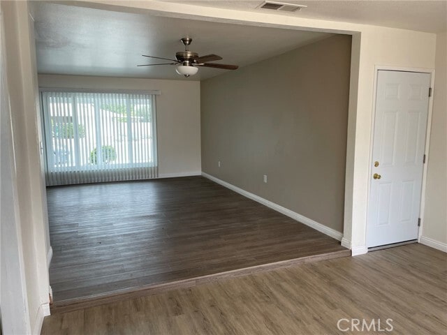 Building Photo - 26621 Oakmont Dr