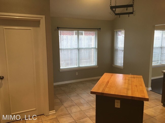 Building Photo - 8401 Barkwood Ln