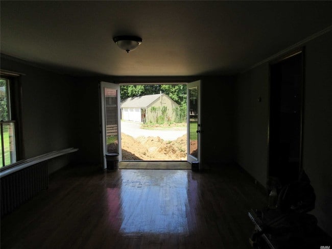 Building Photo - 4678 Sound Ave