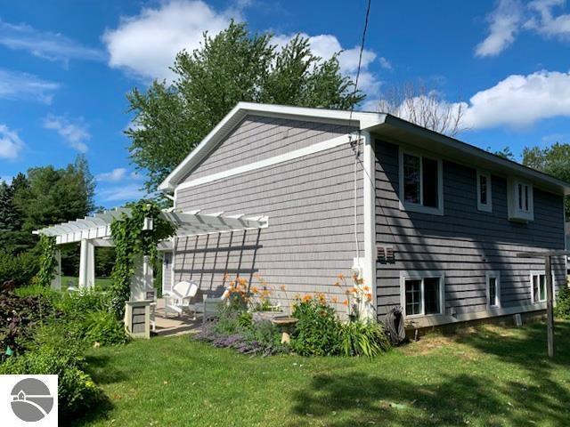 Building Photo - 10300 E Leelanau Ct