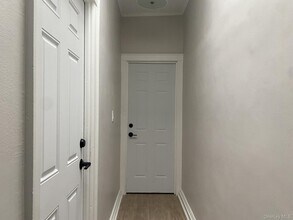 Building Photo - 152 Tulip Ave