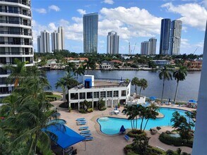 Building Photo - 19101 NE 36th Pl