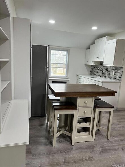Foto del edificio - 256 N Wellwood Ave