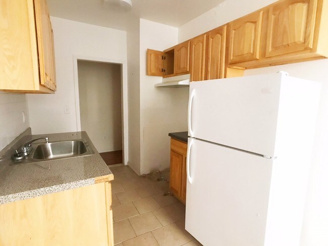 Building Photo - 975 Walton Ave