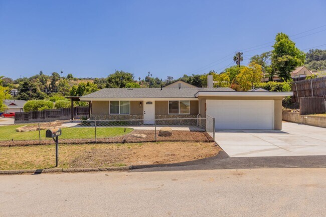 Building Photo - Move-In Ready Rancher