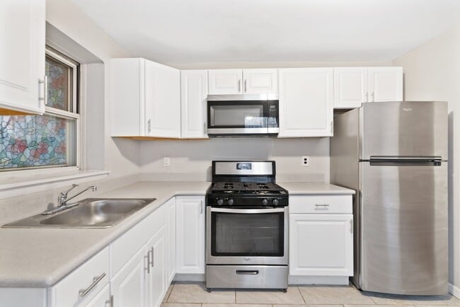 Photo - 2024 N Gratz St House