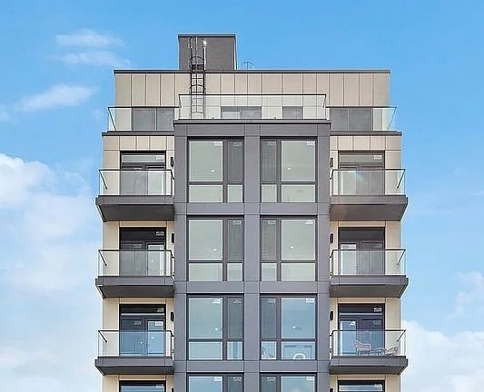 Building Photo - 11-52 44th Dr