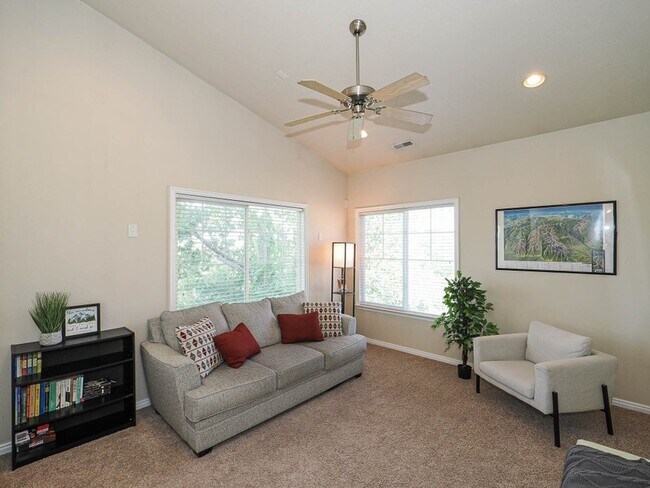 Foto del edificio - 1138 Meadow Fork Rd