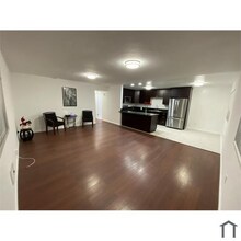 Building Photo - 841 40th St