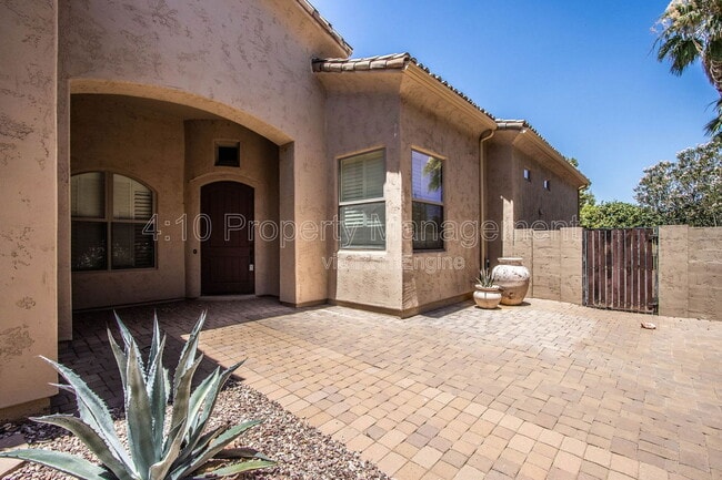 Building Photo - 14590 W Hidden Terrace Loop