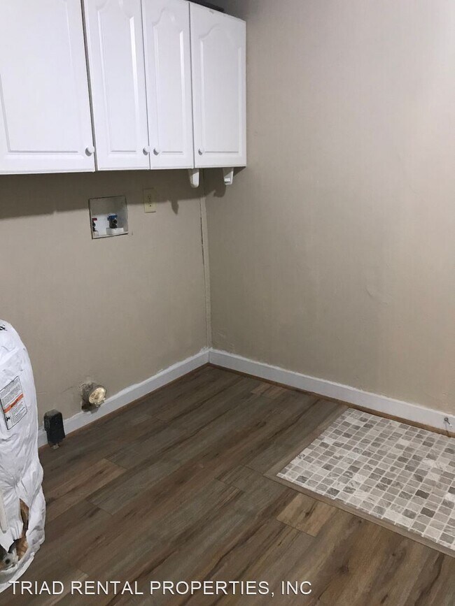 Foto del edificio - 3 br, 1 bath House - 461 CLARK AVE