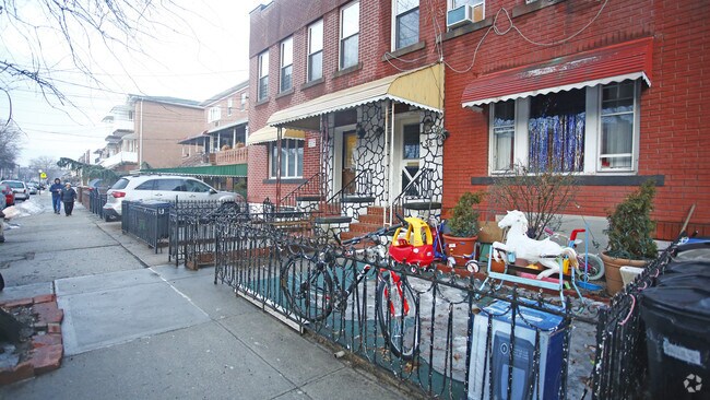 Foto del edificio - 36 Bay 37th St