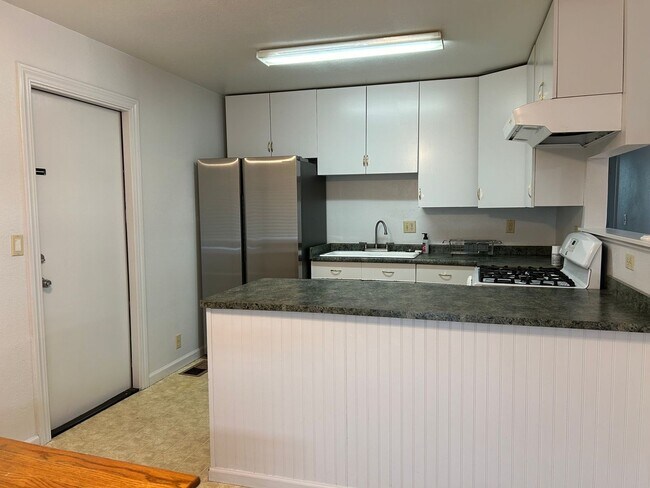 Foto del edificio - 3457 Argonaut Ave