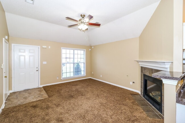 Building Photo - 2768 Maggie Woods Ln