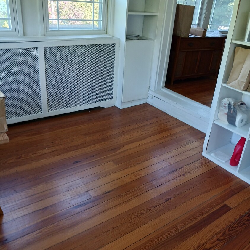 Bedroom/ - 71 Montclair Ave