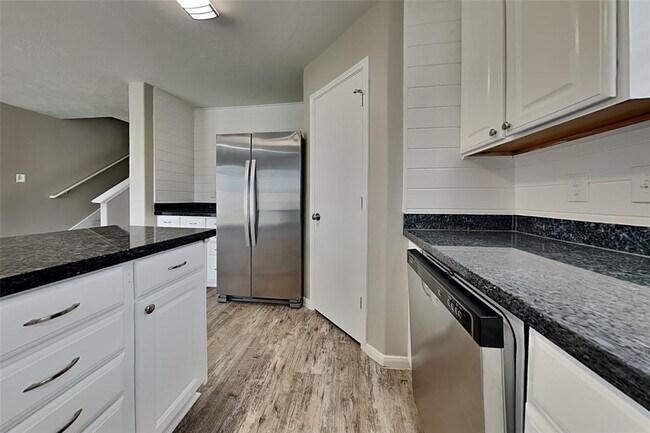 Foto del edificio - 2506 Buckminster Dr