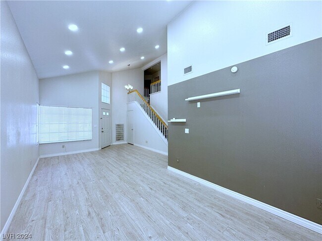 Building Photo - 7573 Isley Ave