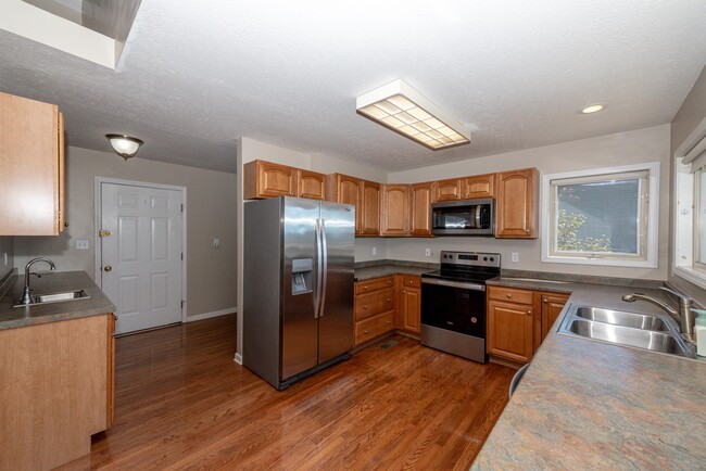 Building Photo - 279 Franklin Estates Ln