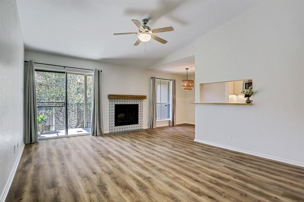 Primary Photo - 700 Thicket Ln