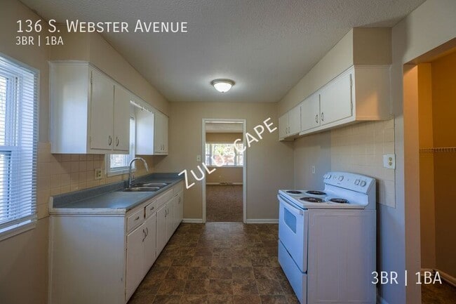 Building Photo - 136 S Webster Ave