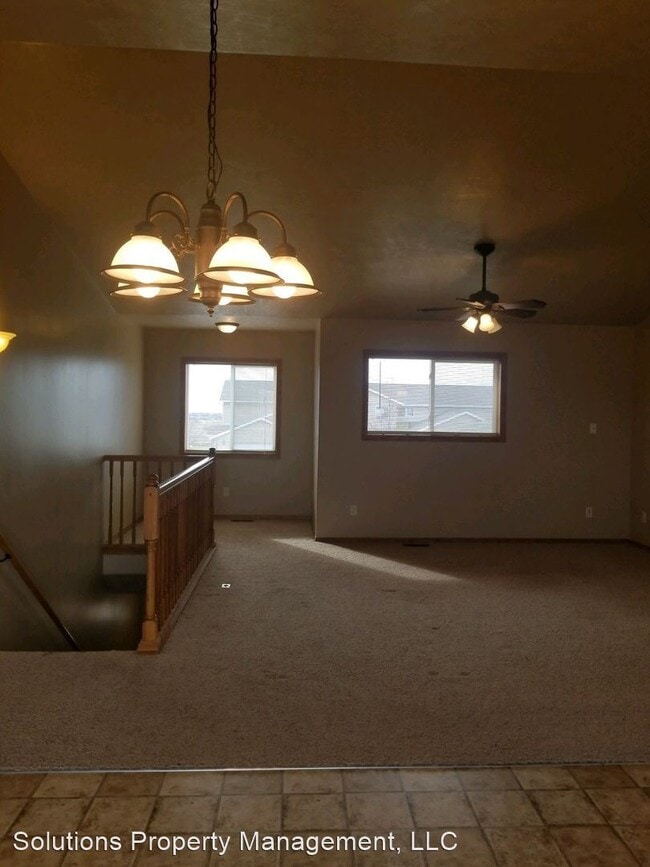 Building Photo - 3804 W 93rd St