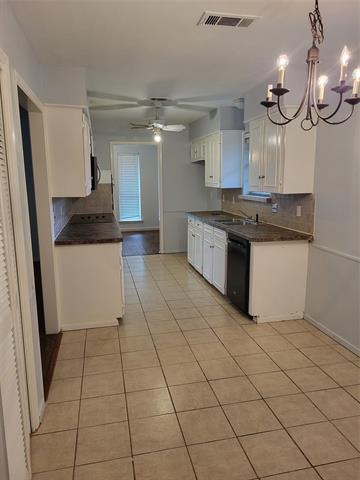 Foto del edificio - 504 Spring Willow Dr
