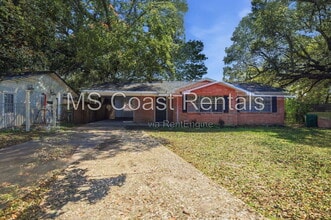Building Photo - 16205 Seville Ct