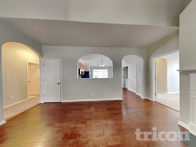 Building Photo - 2704 Mariner Way