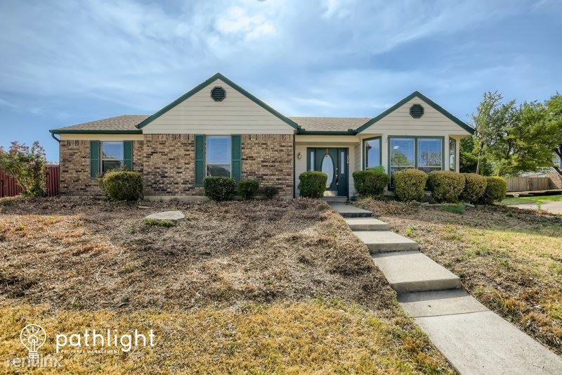 Primary Photo - 3 br, 2 bath House - 236 Timber Ridge Lane...