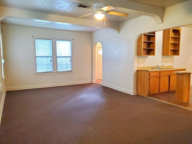 Foto del edificio - 2021 Wignall Ave