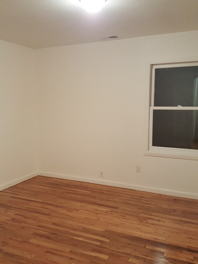 Building Photo - 7502 Bodega Ave