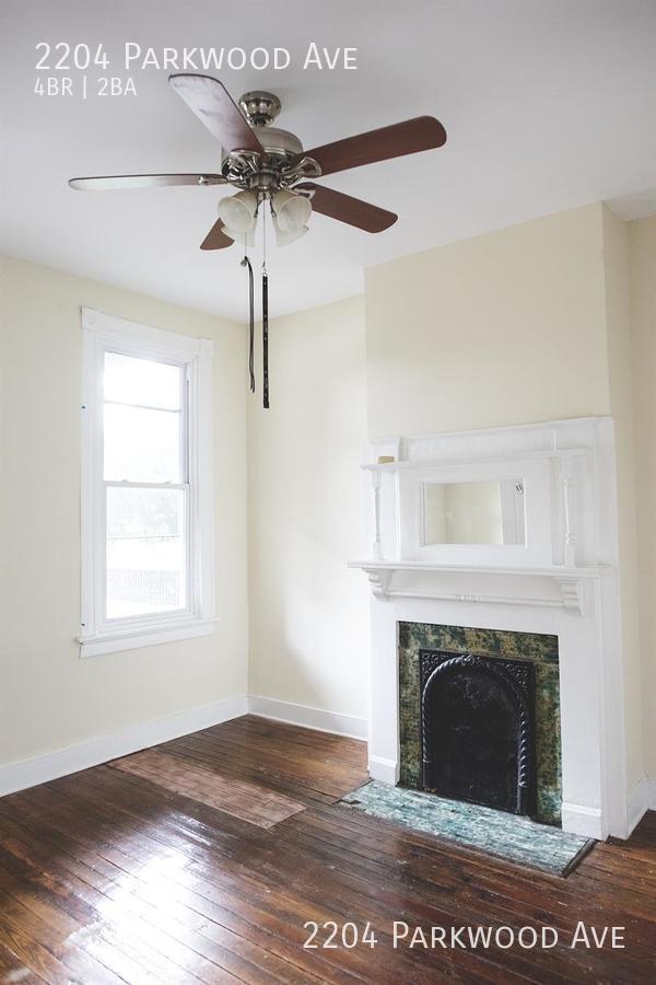 Foto del edificio - SPACIOUS 4BD in the FAN